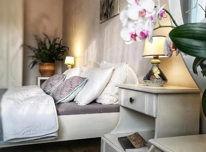 Garden Oasis Apartment